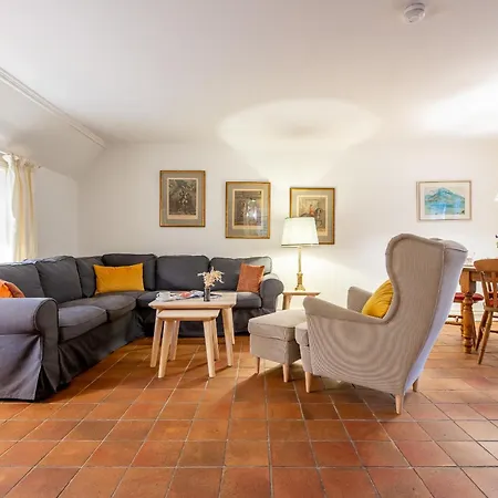 Semesterbostad Friesenhaus Kaeptn Hahn Hausteil 05 Westerland